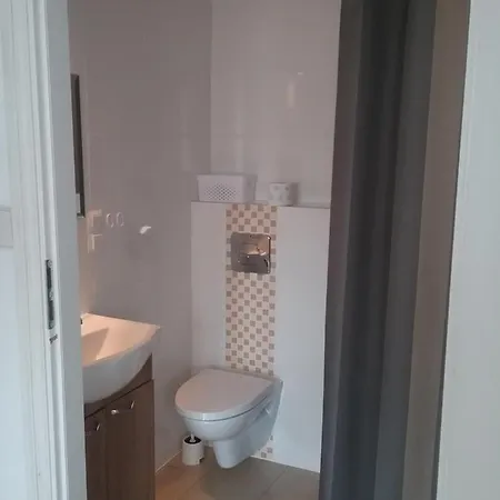 Dworek Natury 3* Strzezenice