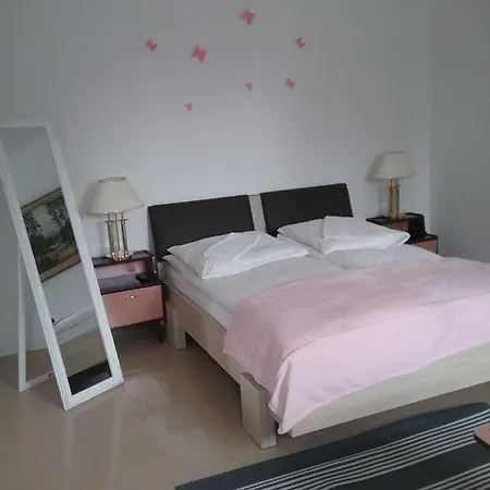 Dworek Natury Strzezenice