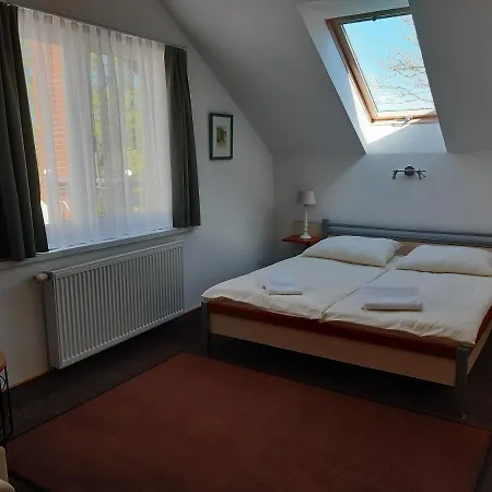 Dworek Natury Oda ve Kahvaltı 3*