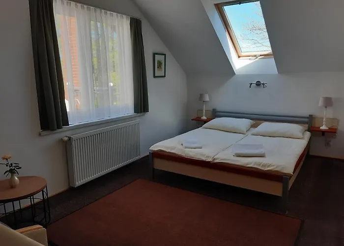 Dworek Natury Bed & Breakfast 3*